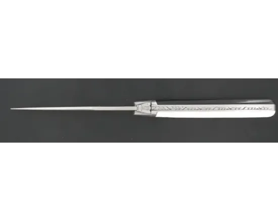 Laguiole 12 cm - Manche Blanc et Noir - Ressort guilloché - 1 mitre