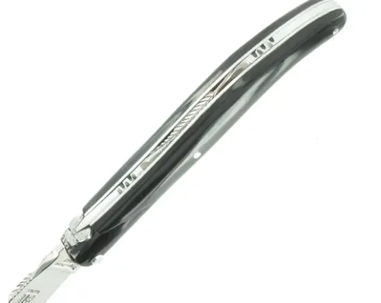 Laguiole 12 cm - Plein Manche Buffle - Ressort, Platine et lame ciselés