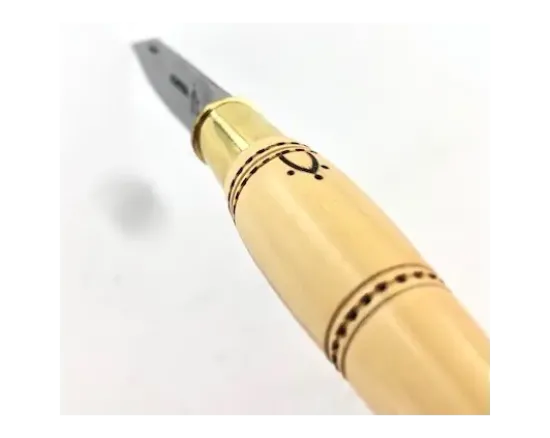Nontron Virole n° 22 - Boule - Manche en Buis avec pyrogravure