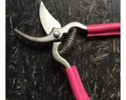 Sécateur de Jardin 18 cm - revêtement des branches en cuir FUSHIA