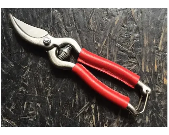 Sécateur de Jardin 18 cm - revêtement des branches en cuir ROUGE