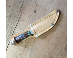 SCOUT POIGNARD PETIT MODELE - RONDELLES DE CUIR - ACIER CARBONE
